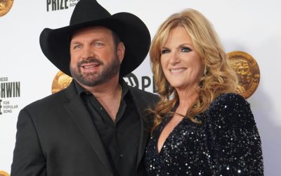 Garth Brooks got sued in this disgusting sex scandal