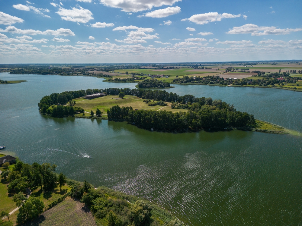Ostrów,Lednicki,Lake,In,The,Wielkopolska,Lake,District