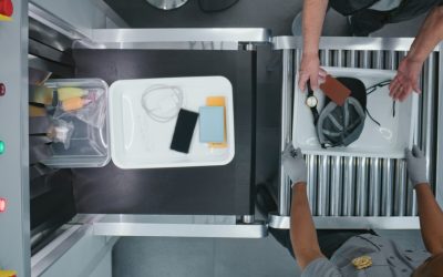 This TSA agent just filed a shocking lawsuit that will make your blood boil