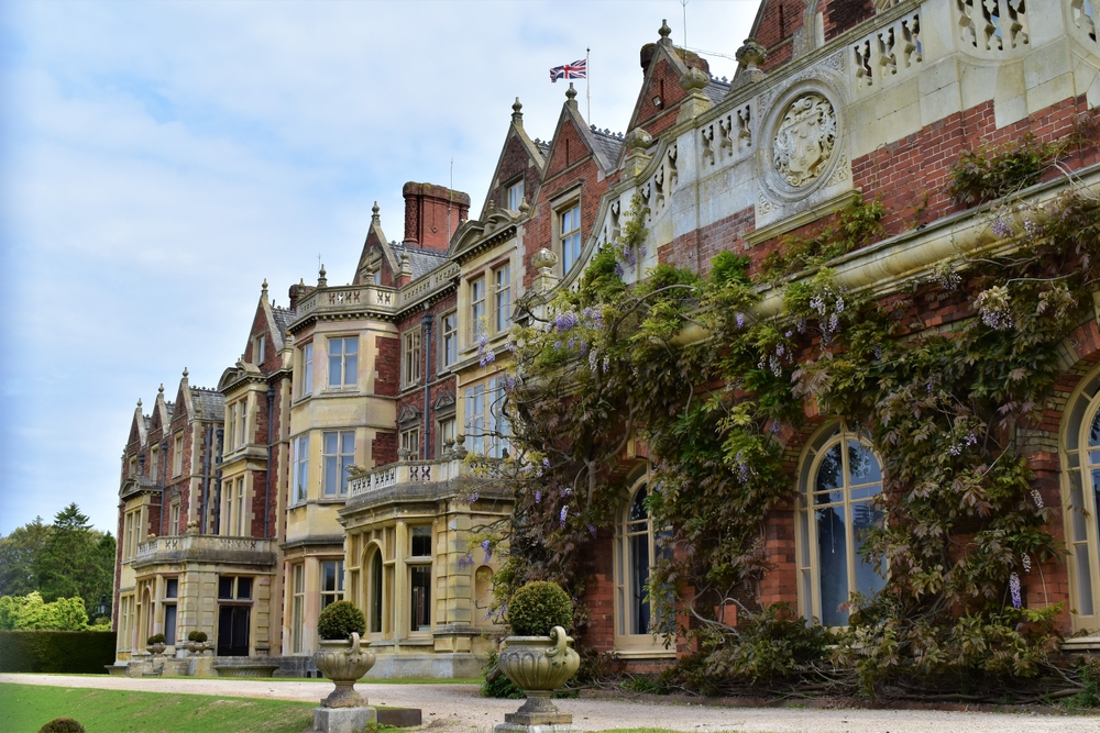 Sandringham,House,Is,A,Country,House,In,The,Parish,Of