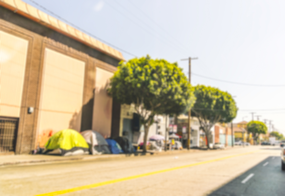 Los,Angeles,california,usa,,July-13,16:,A,Lot,Of,Homeless,Tents,On,The